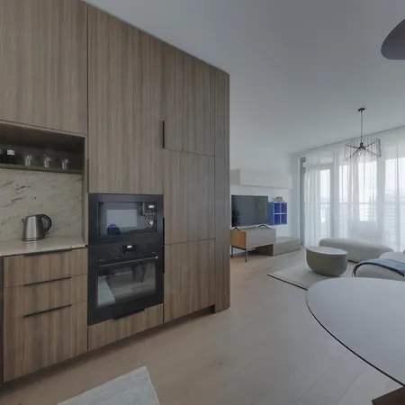 Eurovea Tower With Free Parking ブラチスラヴァ