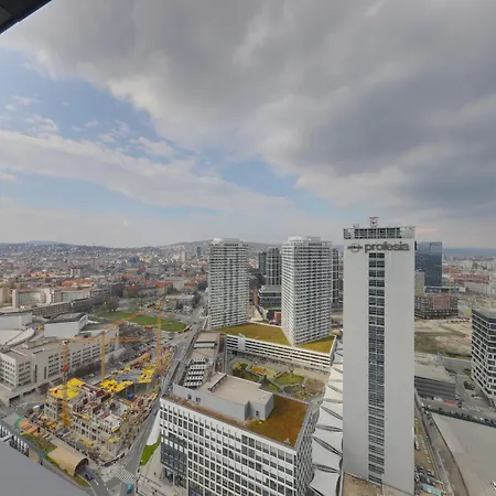 Daire Eurovea Tower With Free Parking Bratislava