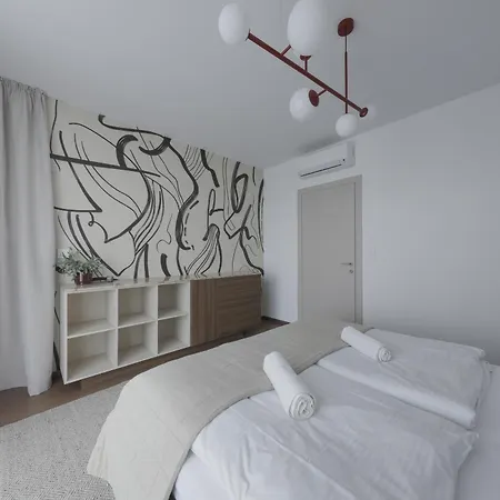 Eurovea Tower With Free Parking Apartment *