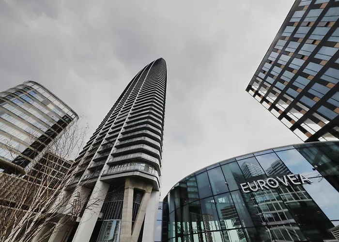 Appartamento Eurovea Tower With Free Parking