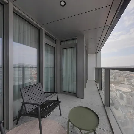 Eurovea Tower With Free Parking Apartamento Bratislava