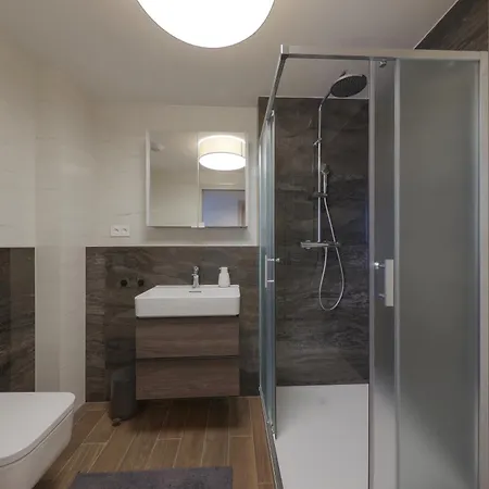 Eurovea Tower With Free Parking Apartamento Bratislava